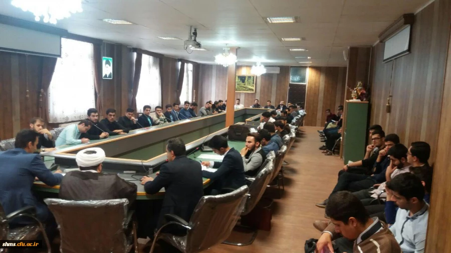 به روایت تصویر:

جلسه هماهنگی دبیران و اعضای هیت موسس کانون های دانشجویی پردیس شهید مدرس کردستان  2