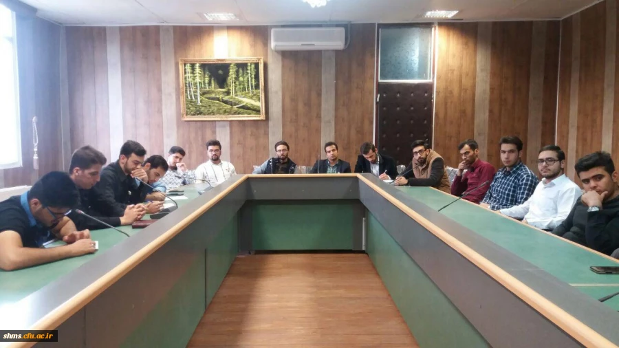 به روایت تصویر:

جلسه هماهنگی دبیران و اعضای هیت موسس کانون های دانشجویی پردیس شهید مدرس کردستان  3