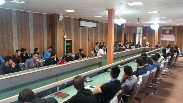 به روایت تصویر:

جلسه هماهنگی دبیران و اعضای هیت موسس کانون های دانشجویی پردیس شهید مدرس کردستان  2