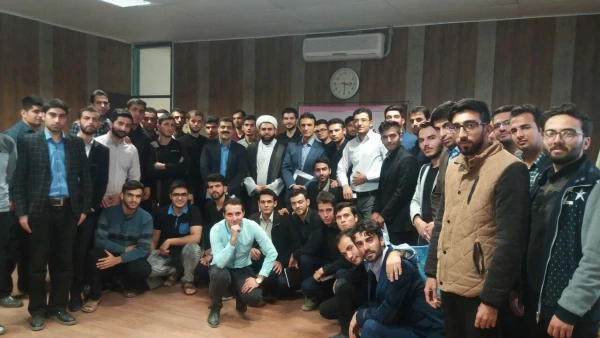 به روایت تصویر:

جلسه هماهنگی دبیران و اعضای هیت موسس کانون های دانشجویی پردیس شهید مدرس کردستان  6