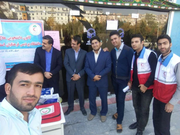 پریایی ایستگاه سلامت به مناسبت هفته سلامت روان در پردیس شهید مدرس سنندج  12