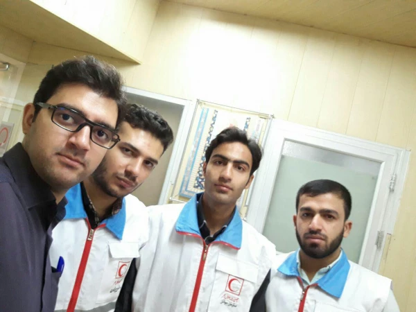 حرکت خداپسندانه دانشجویان پردیس شهید مدرس کردستان؛

اهدای خون توسط جمعی از دانشجویان و پرسنل پردیس شهید مدرس کردستان 7