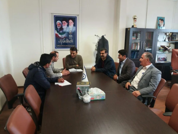 درپردیس شهید مدرس سنندج برگزار شد؛

جلسه هماهنگی مسئولین پردیس شهید مدرس با جناب آقای احسنی مسول آموزش و پژوهش سازمان محیط زیست استان کردستان  2