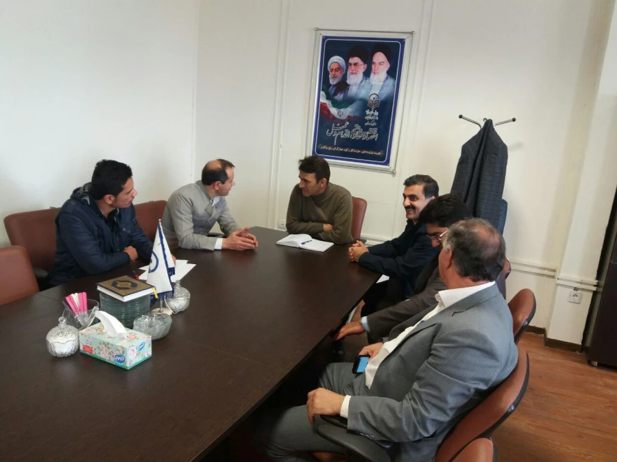 درپردیس شهید مدرس سنندج برگزار شد؛

جلسه هماهنگی مسئولین پردیس شهید مدرس با جناب آقای احسنی مسول آموزش و پژوهش سازمان محیط زیست استان کردستان  5