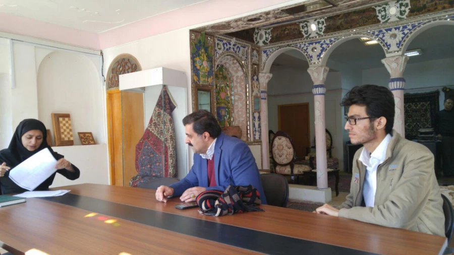 در راستای برگزاری کلاسهای فوق برنامه دانشجویان،

تفاهم نامه پردیس شهید مدرس سنندج  و سازمان صنایع دستی و گردشگری استان کردستان منعقد گردید. 4