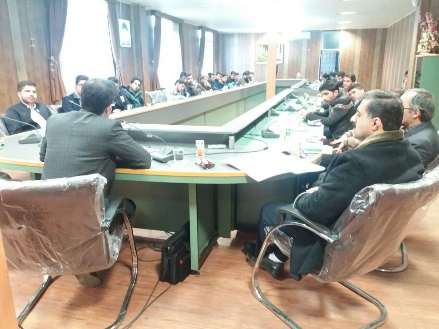 به مناسبت هفته وحدت در پردیس شهید مدرس سنندج  برگزار شد؛

نشست  پردیس شهید مدرس سنندج با دانشگاه تقریب مذاهب اسلامی با موضوع محمد(ص) پیامبر مهربانی  2