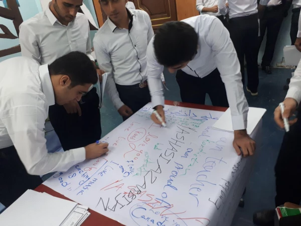 استقبال پر شور دانشجومعلمان دانشگاه فرهنگیان پردیس شهید مدرس سنندج

 از نمایشگاه انجمن علمی دانشجویی زبان انگلیسی در مراسم روز دانشجو 5