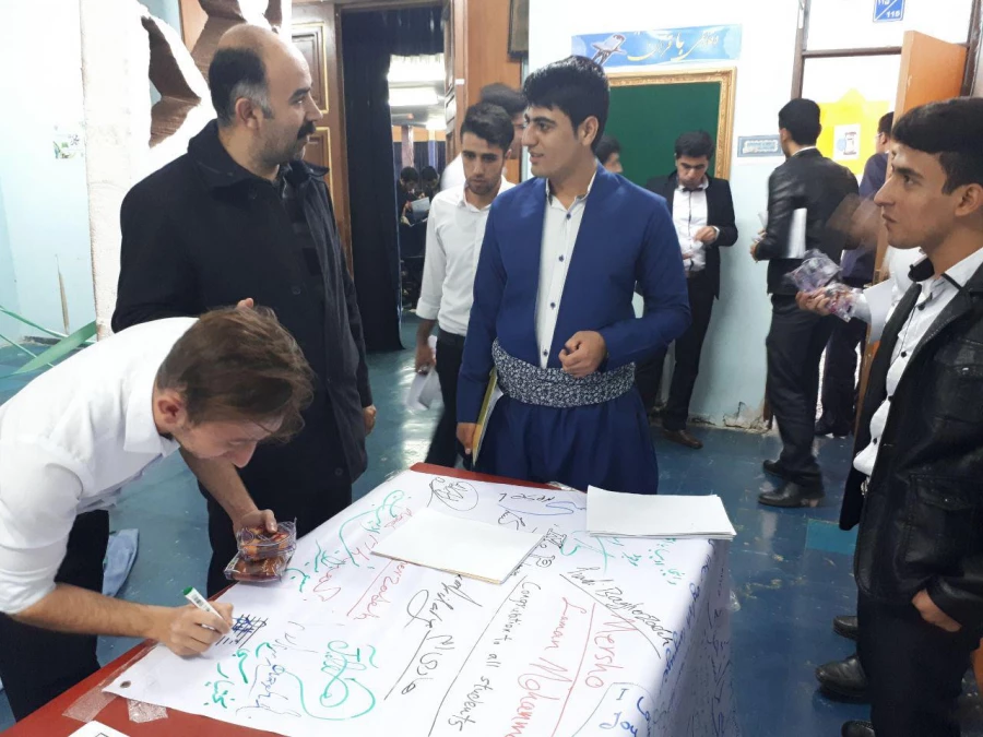 استقبال پر شور دانشجومعلمان دانشگاه فرهنگیان پردیس شهید مدرس سنندج

 از نمایشگاه انجمن علمی دانشجویی زبان انگلیسی در مراسم روز دانشجو 6