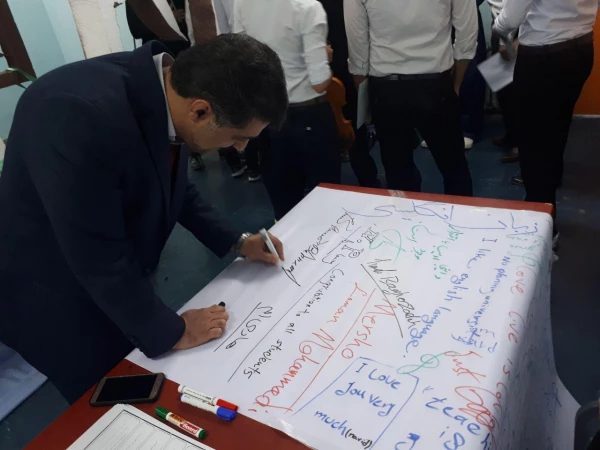 استقبال پر شور دانشجومعلمان دانشگاه فرهنگیان پردیس شهید مدرس سنندج

 از نمایشگاه انجمن علمی دانشجویی زبان انگلیسی در مراسم روز دانشجو 7