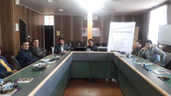 صدایم را بشنو، نگاهم را بخوان

نمایشگاه آثار امیرسهیلی بر رخدادهای روزجهانی با زبان کارتون 2