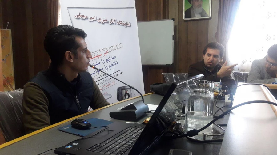 صدایم را بشنو، نگاهم را بخوان

نمایشگاه آثار امیرسهیلی بر رخدادهای روزجهانی با زبان کارتون 3