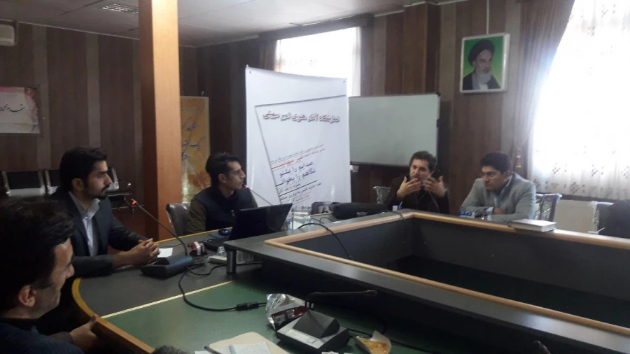 صدایم را بشنو، نگاهم را بخوان

نمایشگاه آثار امیرسهیلی بر رخدادهای روزجهانی با زبان کارتون 5