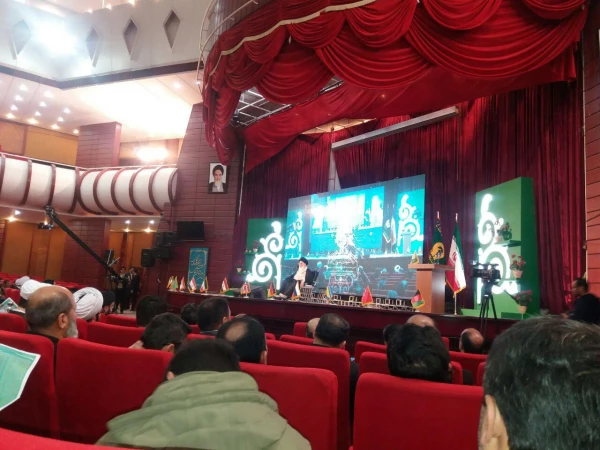 حضور میثم سید احمدی  نو معلم پردیس شهید مدرس سنندج

نماینده دانشجومعلمان کردستان در نخستین گردهمایی بین المللی تشکل های جوانان رضوی 4