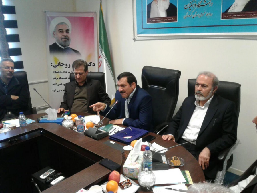 معاون طرح و برنامه و توسعه منابع انسانی دانشگاه فرهنگیان کشور؛

برنامه ی اصلی و اولویت دار این دانشگاه  توسعه کمی و کیفی آن است 3