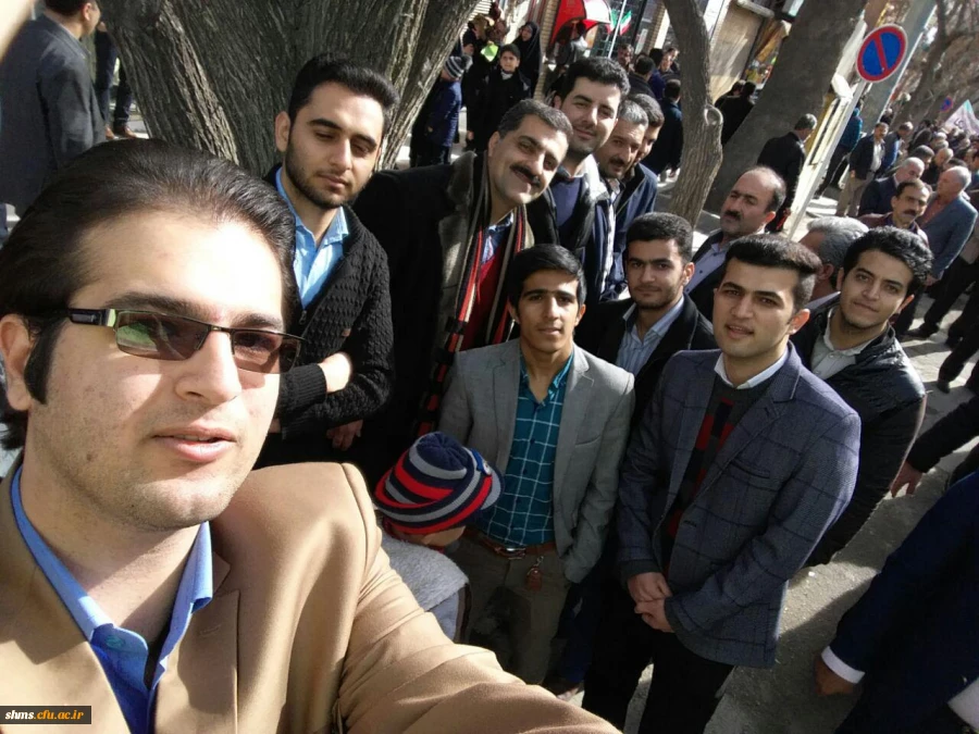 حماسه سازی باشکوه دانشگاه فرهنگیان در 22 بهمن ؛

کردستان ثابت کرد پای انقلاب ایستاده است 3