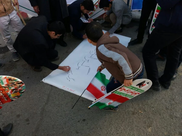 حماسه سازی باشکوه دانشگاه فرهنگیان در 22 بهمن ؛

کردستان ثابت کرد پای انقلاب ایستاده است 8