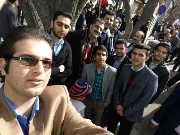 حماسه سازی باشکوه دانشگاه فرهنگیان در 22 بهمن ؛

کردستان ثابت کرد پای انقلاب ایستاده است 16