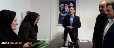 به مناسبت روز زن برگزار شد؛

دکتر مسعود الماسی ازبانوان کارمند پردیس شهید مدرس کردستان تجلیل نمود