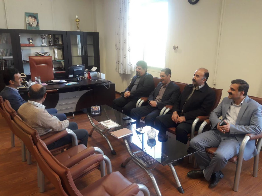 ورزش های همگانی عاملی مهم در افزایش سلامت،پویایی و نشاط در جامعه است

 2