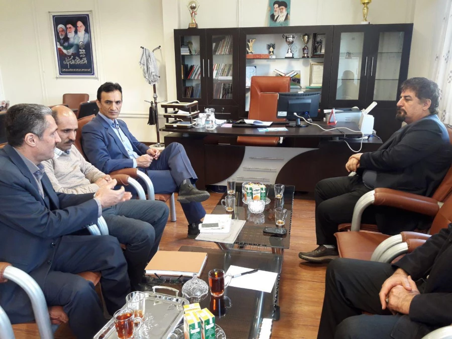 ورزش های همگانی عاملی مهم در افزایش سلامت،پویایی و نشاط در جامعه است

 3