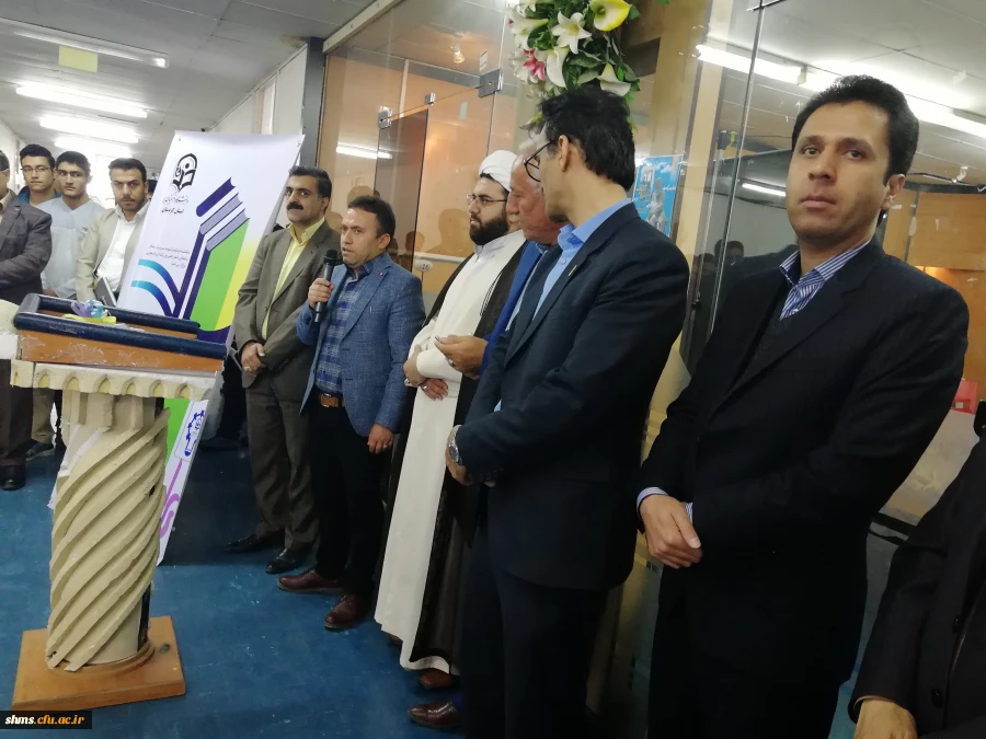 در آستانه روزهای  مشاور و شورا برگزارشد

|نمایشگاه صنایع دستی و کتاب| آثاری از هنرمندان سطح شهر و دانشجویان پردیس شهید مدرس کردستان 6