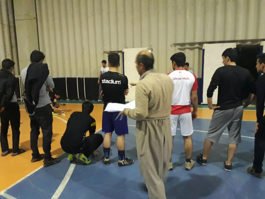 به همت واحد تربیت بدنی پردیس شهید مدرس  کردستان 

 دومین جشنواره ورزش های همگانی و بازی های بومی محلی  برگزار شد. 9