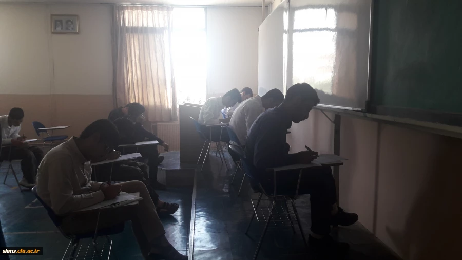 مسئولین مدیریت استانی دانشگاه فرهنگیان کردستان؛

از روند برگزاری امتحانات پایان ترم پردیس شهید مدرس کردستان بازدید به عمل آوردند. 8