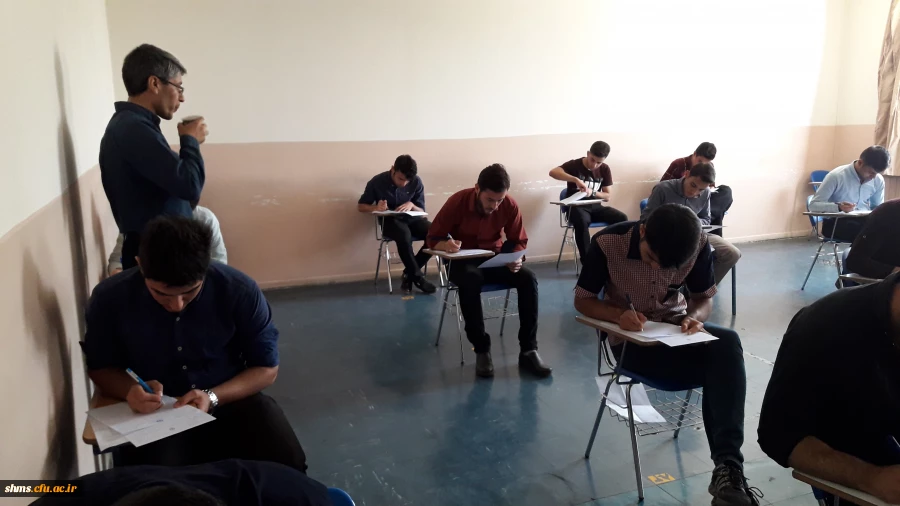 مسئولین مدیریت استانی دانشگاه فرهنگیان کردستان؛

از روند برگزاری امتحانات پایان ترم پردیس شهید مدرس کردستان بازدید به عمل آوردند. 15