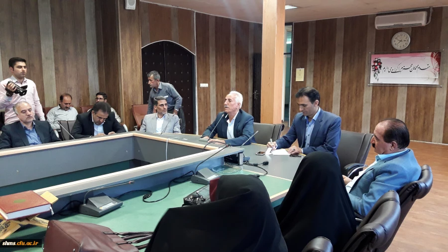 به روایت تصویر ؛

خداحافظی سرپرست پردیس شهید مدرس سنندج، با استادان و کارکنان دانشگاه فرهنگیان کردستان 5