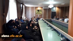 به روایت تصویر ؛

خداحافظی سرپرست پردیس شهید مدرس سنندج، با استادان و کارکنان دانشگاه فرهنگیان کردستان 6