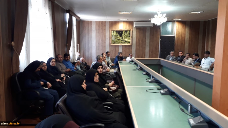 به روایت تصویر ؛

خداحافظی سرپرست پردیس شهید مدرس سنندج، با استادان و کارکنان دانشگاه فرهنگیان کردستان 6