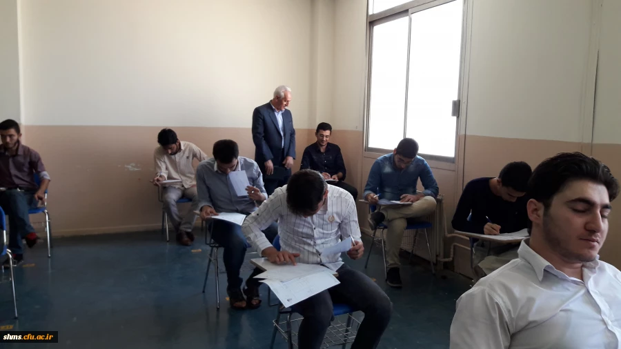 بازدید دکتر یحیی معروفی

از روند برگزاری  آزمون ها   در پنجمین روز  امتحانات پایان ترم  پردیس شهید مدرس کردستان   3