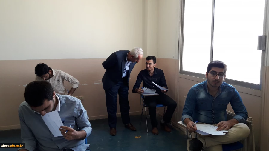 بازدید دکتر یحیی معروفی

از روند برگزاری  آزمون ها   در پنجمین روز  امتحانات پایان ترم  پردیس شهید مدرس کردستان   4