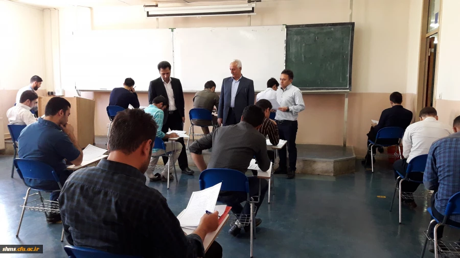 بازدید دکتر یحیی معروفی

از روند برگزاری  آزمون ها   در پنجمین روز  امتحانات پایان ترم  پردیس شهید مدرس کردستان   12