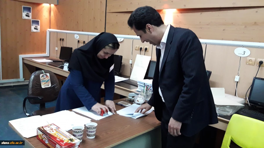 بازدید دکتر یحیی معروفی

از روند برگزاری  آزمون ها   در پنجمین روز  امتحانات پایان ترم  پردیس شهید مدرس کردستان 6