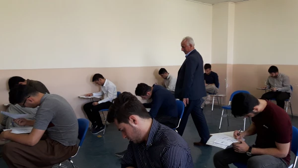 بازدید دکتر یحیی معروفی

از روند برگزاری  آزمون ها   در پنجمین روز  امتحانات پایان ترم  پردیس شهید مدرس کردستان 13