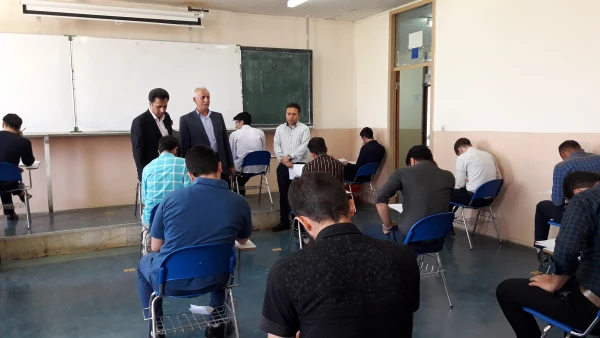 بازدید دکتر یحیی معروفی

از روند برگزاری  آزمون ها   در پنجمین روز  امتحانات پایان ترم  پردیس شهید مدرس کردستان 15