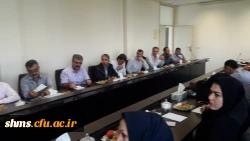 در سالن کنفرانس مدیریت امور پردیس های استان کردستان برگزار شد؛

جلسه هماهنگی با مصاحبه گران پذیرفته شدگان چند برابر ظرفیت آزمون استخدام پیمانی سال ۹۷ آموزش و پرورش استان کردستان 2