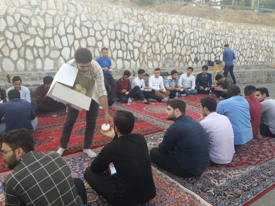 به همت امور فرهنگی و اجتماعی پردیس شهید مدرس برگزار شد؛

یک روز شاد با دانشجویان ترم تابستانی در خانه کرد و پارک تفریحی کوه آبیدر سنندج 12