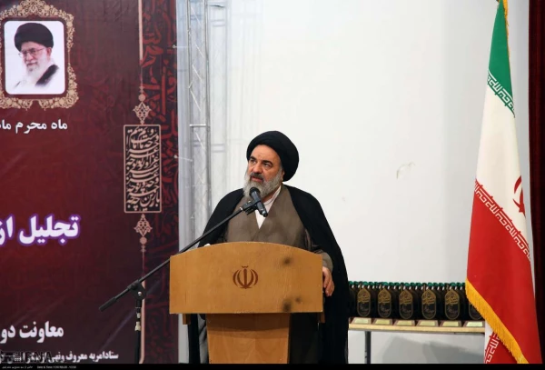 دانشگاه فرهنگیان کردستان؛

 به رده برترین آمران به معروف استان کردستان پیوست 2