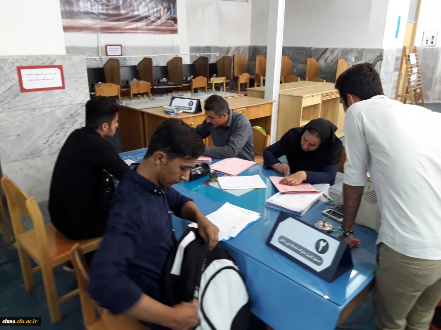 درراستای ثبت نام دانشجویان جدید الورود

بازدید مسئولین دانشگاه از روند و چگونگی مراحل ثبت نام دانشجویان جدیدالورود (به روایت تصویر ) 5