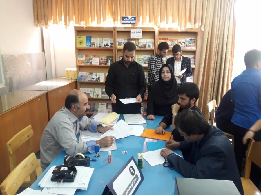 درراستای ثبت نام دانشجویان جدید الورود

بازدید مسئولین دانشگاه از روند و چگونگی مراحل ثبت نام دانشجویان جدیدالورود (به روایت تصویر ) 3