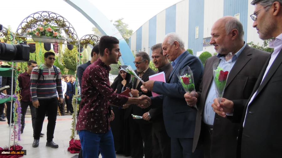 آیین استقبال از نو دانشجومعلمان دانشگاه فرهنگیان کردستان آغازشد. 4