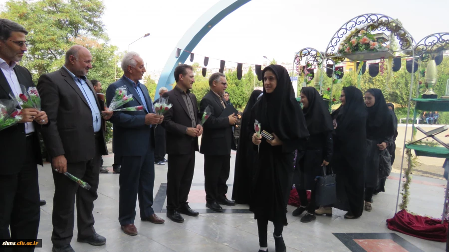 آیین استقبال از نو دانشجومعلمان دانشگاه فرهنگیان کردستان آغازشد. 5