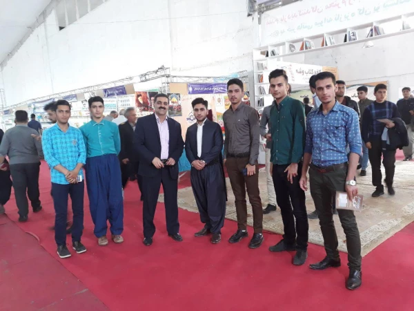 به همت کانون نویسندگی پردیس شهید مدرس برگزار شد؛

حضور دانشجویان، اساتید و همکاران دانشگاه فرهنگیان پردیس شهید مدرس کردستان  3