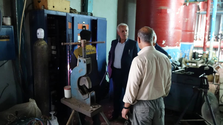 بازدید دکتر معروفی از مراحل نصب تأسیسات سیستم گرمایشی موتورخانه مرکزی پردیس شهید مدرس 2