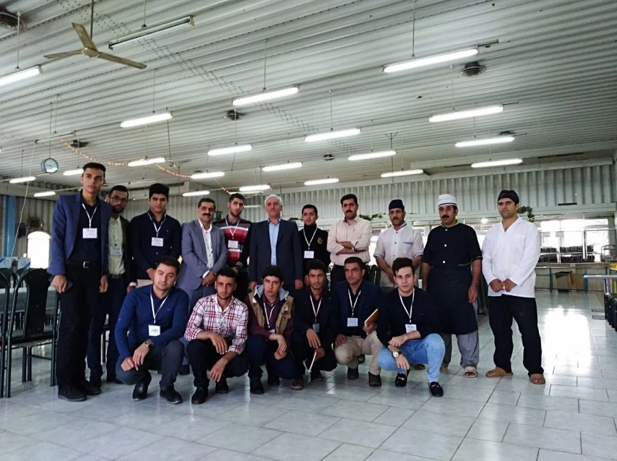 دبیران کانون های سلامت و ایرانگردی شهید مدرس سنندج

از تلاش های دکتر یحیی معروفی  مدیریت امور پردیس های کردستان تجلیل نمودند 8