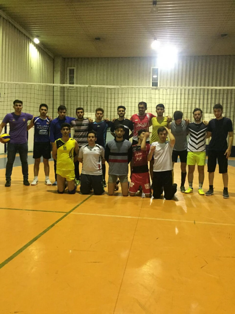 در پردیس شهید مدرس سنندج؛

مسابقات ورزشی بمناسبت گرامیداشت هفته تربیت بدنی برگزارشد 2