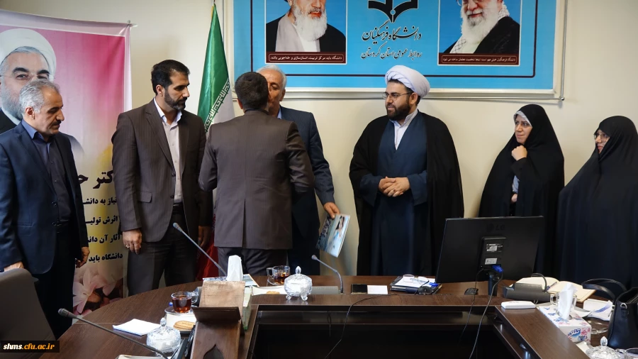 در شورای فرهنگی اجتماعی دانشگاه فرهنگیان کردستان ؛

مسئول بسیج دانشجویی پردیس شهید مدر س معرفی شد.
 4