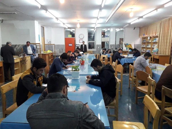 در کتابخانه پردیس شهید مدرس کردستان برگزار شد؛

مسابقه کتابخوانی بمناسبت نکوداشت هفته پدافند غیر عامل 5